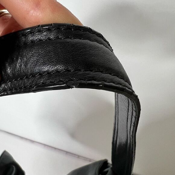 B. Makowsky Women's Black 100% Genuine Leather Hobo Shoulder Bag - Picture 5 of 16